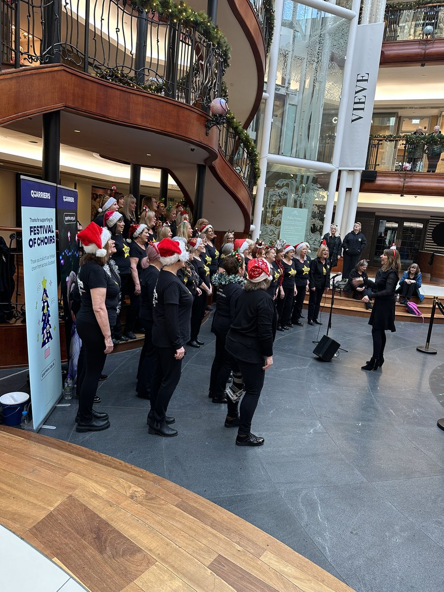 We’re at Princes Square in Glasgow today for our Festival of Choirs event. First up is the fabulous Rock Choir! 🎶🎄