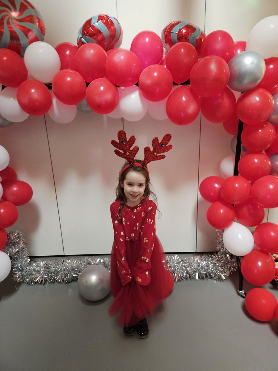 emma_milliken's tweet photo. Carol Singing and Santa's Grotto @nurserycrookfur 
Thanks for a lovely festive morning!! 🎄🧑‍🎄 https://t.co/Bbsuifku0K