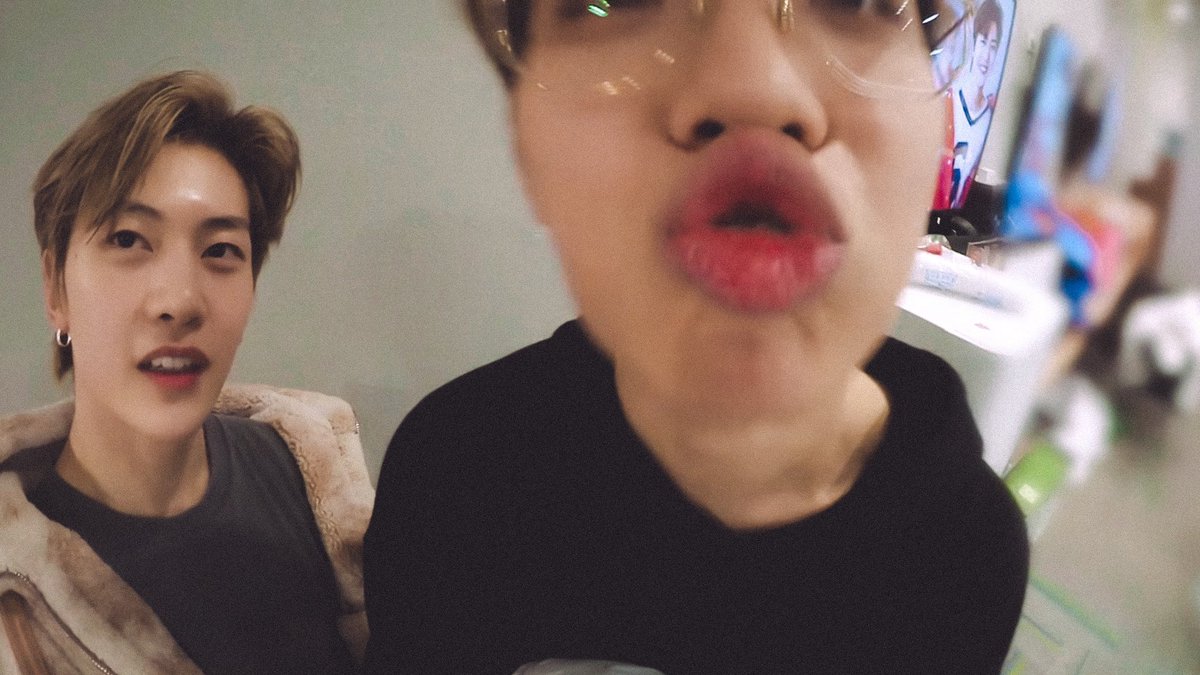 😗🤍
