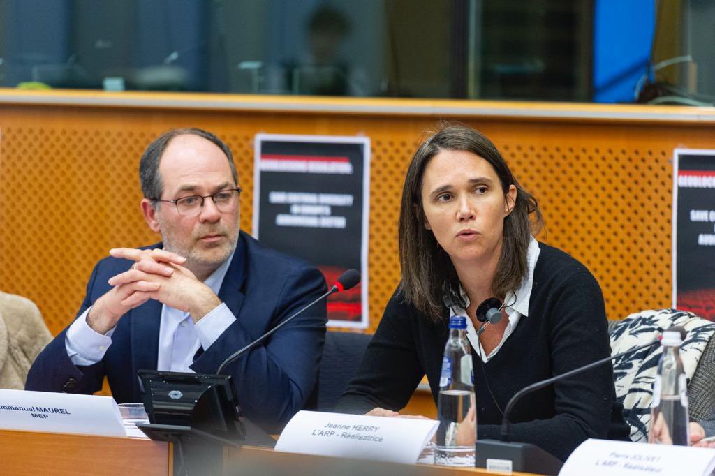 GeoffroyDidier's tweet photo. Victoire! Les amendements que j’ai proposé avec @emmanuelmaurel pour protéger nos œuvres culturelles et leurs ayants droit ont été adoptés au Parlement européen! En préservant le principe de territorialité, nous protégeons notre souveraineté culturelle! #vote4culture #geoblocking https://t.co/O08E7xRwB9