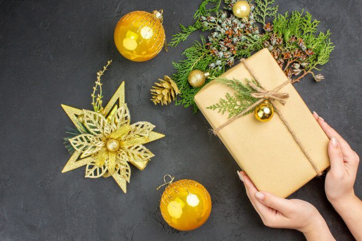 Eco-Friendly Christmas Gifts: 8 Creative Ideas to Save the Planet The holiday season is the perfect time to celebrate love, joy, and togetherness. Blog link here: mindfulmarket.com/matters/eco-fr… #mindfulmarket #mindfulmatters #blog #ChristmasGifts #ecofriendly #eco #zerowaste