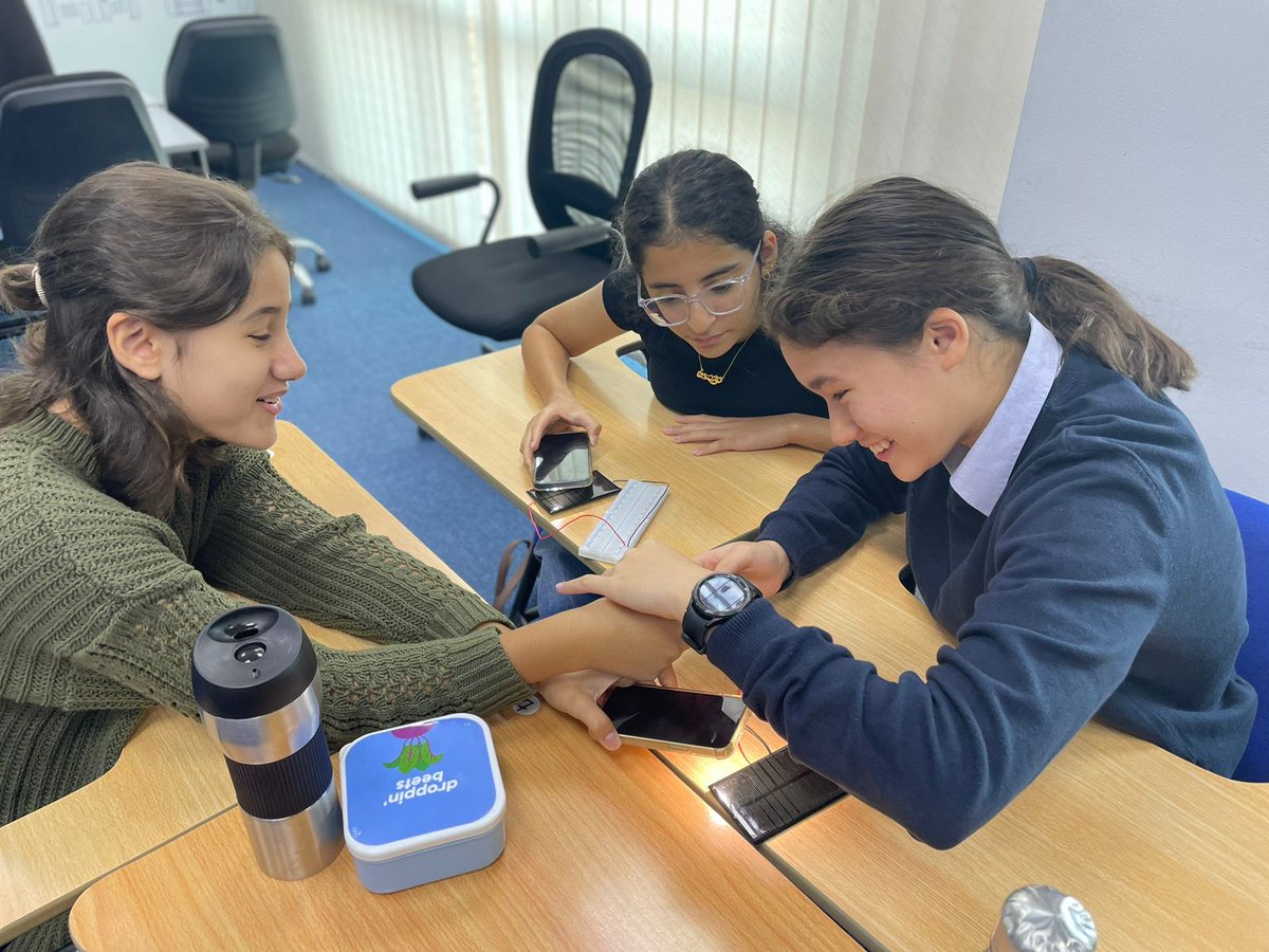 We're so proud to wrap up our first #STEM Club cohort as part of the #STEMforSustainability program in collaboration with @Boeing. 25 young people went on an adventurous #STEM journey leading to a more sustainable future for all! 🌱 🚀💡 #Boeing #amideastuae #amideasthq #COP28