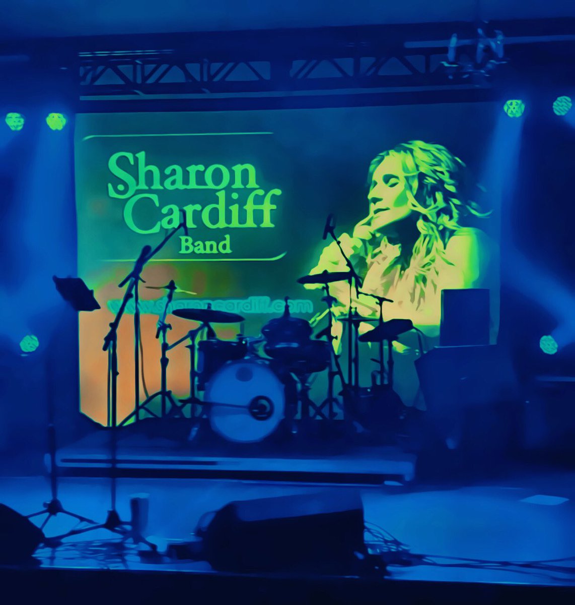 cardiff_sharon tweet picture