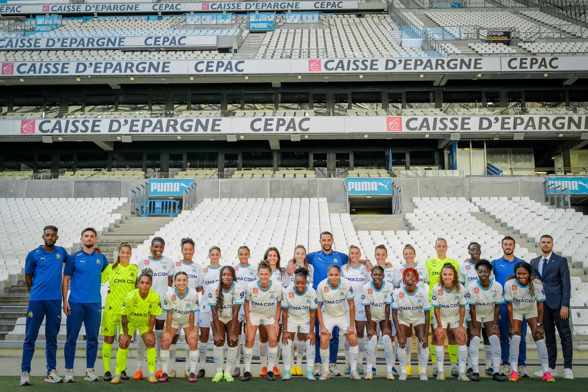 🔵⚪️ 3, 2, 1… La photo officielle saison 23-24 de l’@OMfeminines est dans la boîte ! Engagée depuis toujours dans le sport au cœur de ses territoires, la @CE_CEPAC, partenaire fondateur des Olympiennes est fière de contribuer au développement et à la visibilité du sport féminin.…