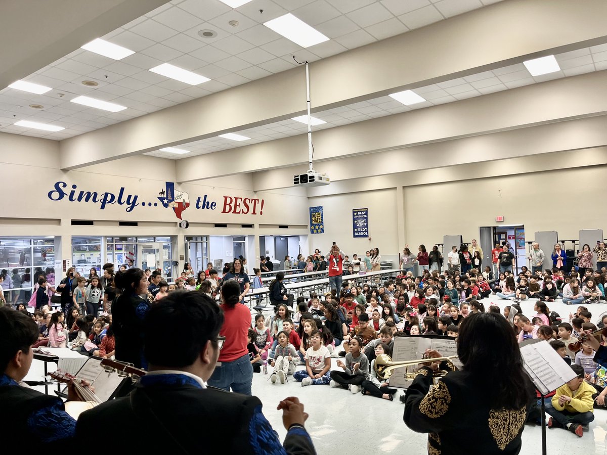 Willowridge & Marshall Mariachi tweet media