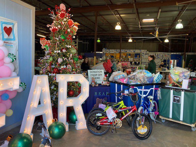 .@CBP @iah had a successful toy drive this year. #CBP officers delivered two truckloads of donations to @BEAResource that included 658 toys and 9 bicycles. I am proud of our team’s generous spirit this holiday season! #CBPisReady