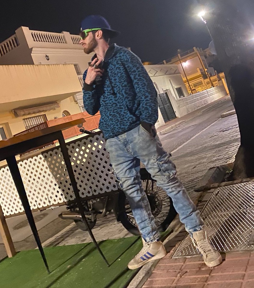 Days come and go👽