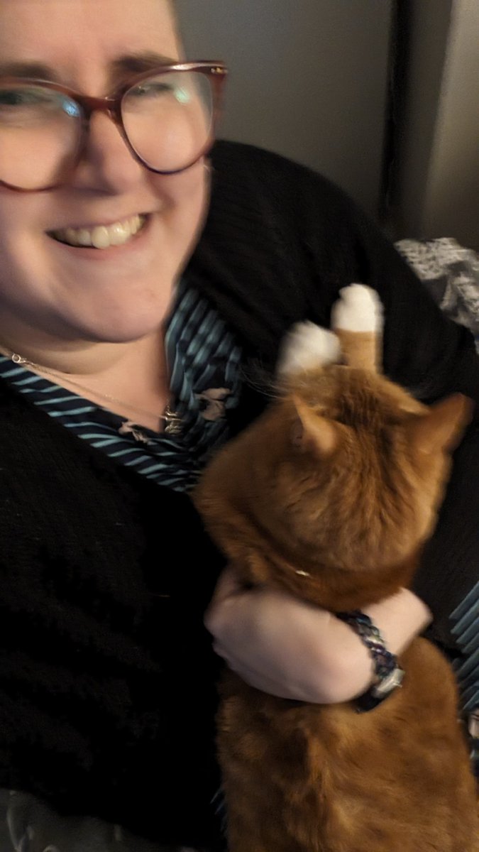 von_b's tweet photo. Happy Pearl Day! I tried to cuddle a kitty but she put up a fight #dailypebbles https://t.co/GiyBsRaagb