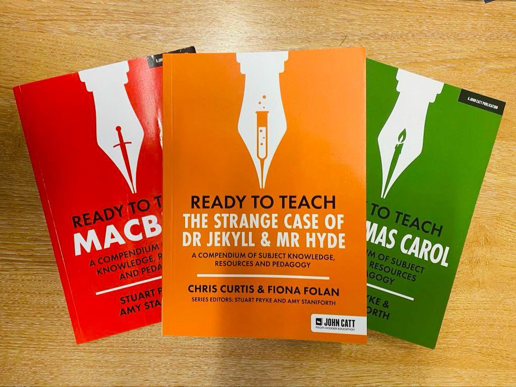 Competition time! In the spirit of goodwill, we have all three RTT books to give to one person. Simply RT to enter the competition. One name will be picked out of a hat on 1st Jan. Postage only within the UK. @watercart @SPryke2 @teachals