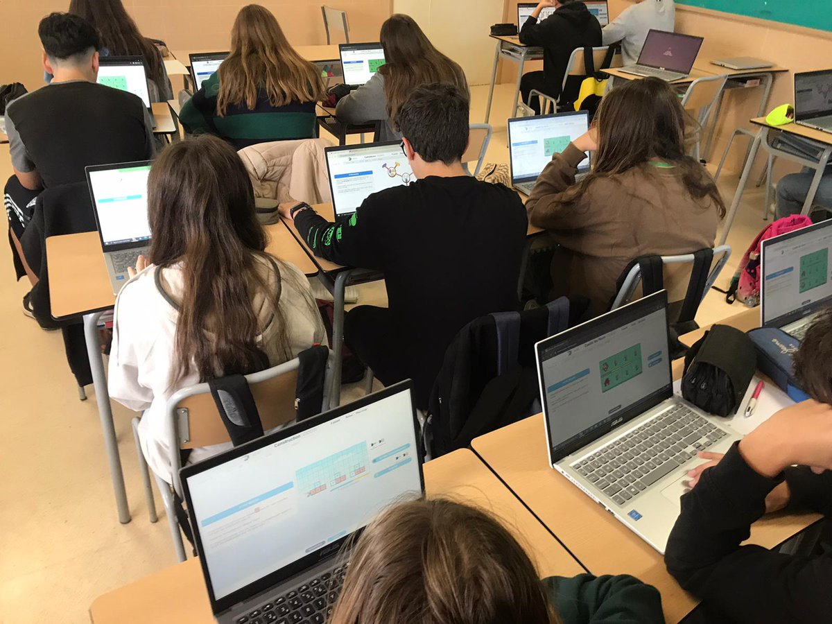 lfireus's tweet image. Comme chaque année, les élèves de collège participent cette semaine au concours Castor Informatique. Il a pour objectif de faire découvrir l&apos;informatique et les sciences du numérique aux élèves 🔜 Rdv en janvier pour les résultats ! #logique #numérique @mlfmonde #ConcoursCastor