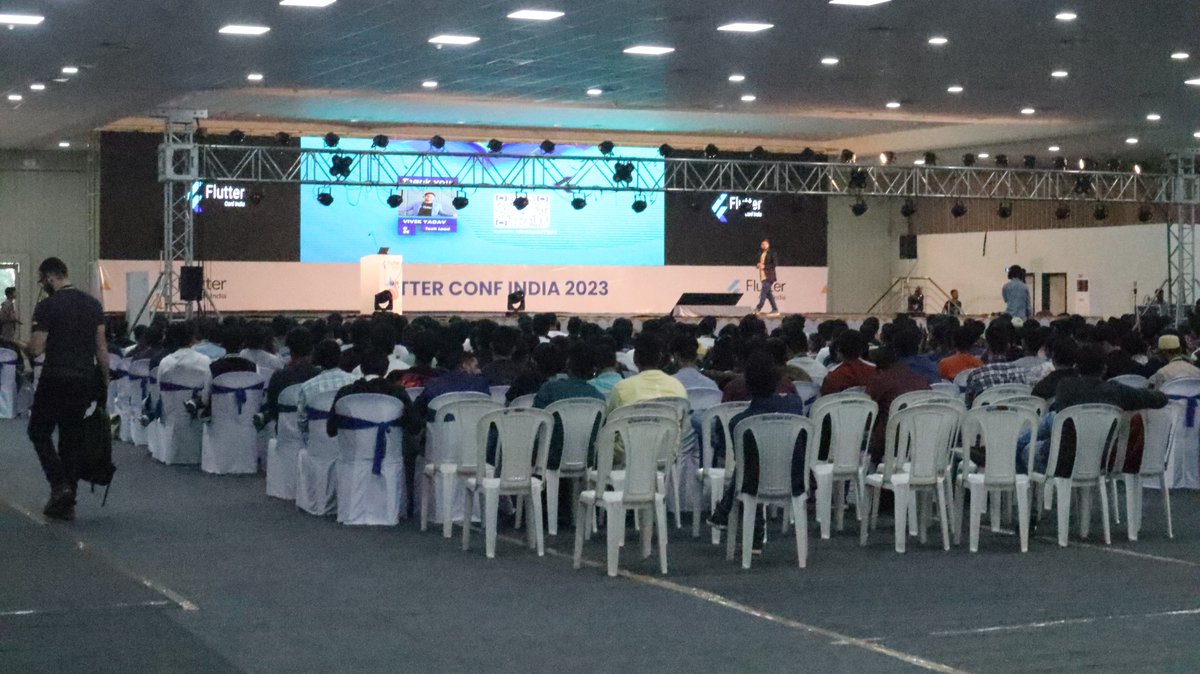 viveky259259's tweet image. 2/2
Massive thanks to the organizers, volunteers, sponsors, fellow speakers, and attendees – you all are the heartbeat of this incredible Flutter community! 🙏💙 #FlutterConfIndia #FlutterPerformance #CommunityLove #Gratitude
@GoogleDevExpert @FlutterDev