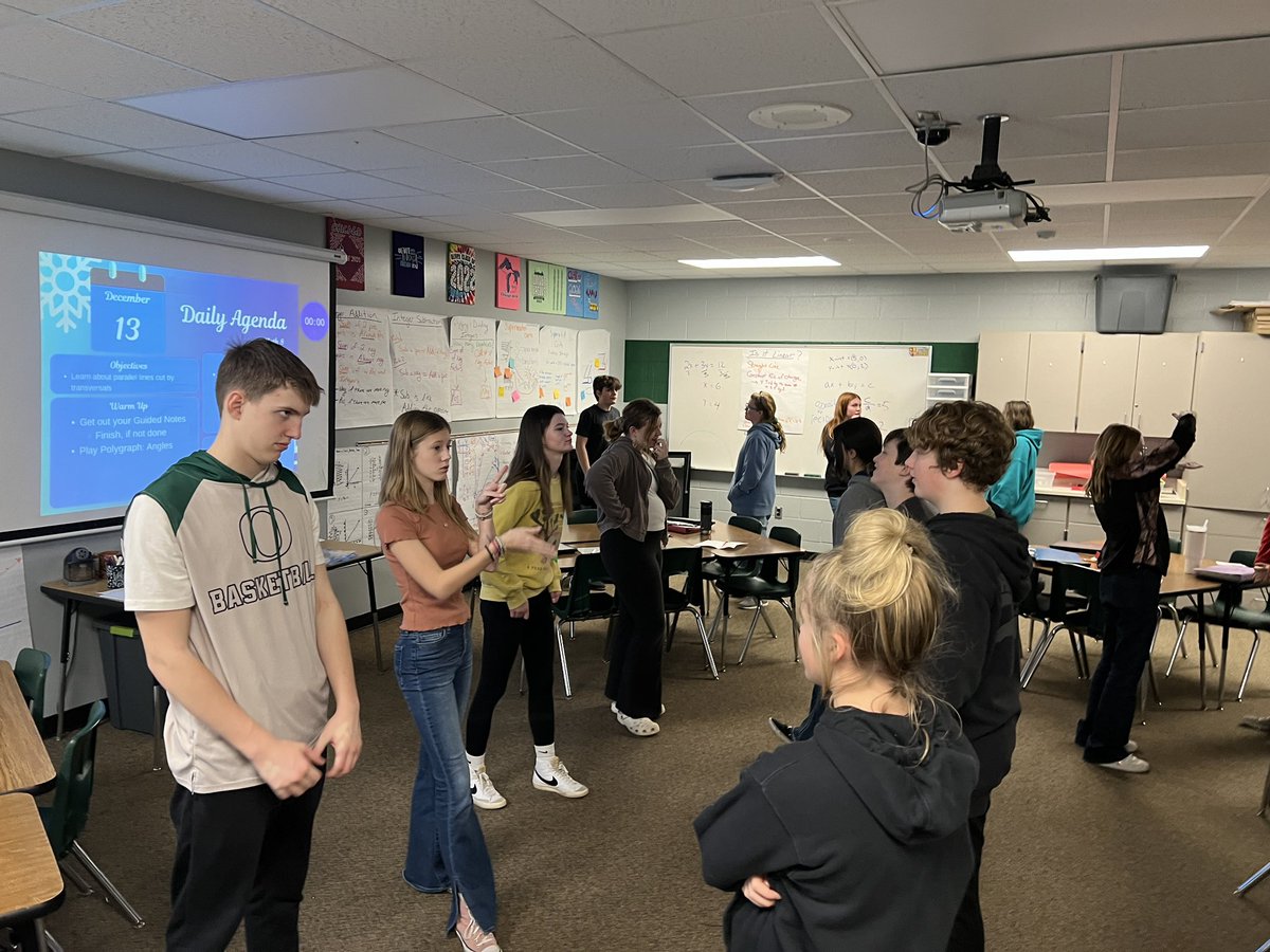 EllisBenjaminP's tweet image. “Backs to Front” practice Math 8. Kids did a great job using math talk to describe geometry vocabulary. #OCSRocks