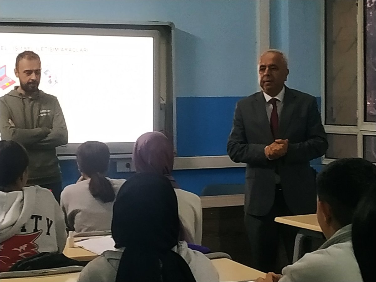 İlçe Milli Eğitim Müdürümüz Mehmet Ölmez okulumuzu ziyaret edip, okulun tüm birimlerini denetledi. Öğrencileri ve öğretmenleri ziyaret eden müdürümüz,8.sınıf öğrencilerine LGS çalışmaları konusunda tavsiyelerde bulundu.
<a href="/m_ugurelli/">Mehmet UĞURELLİ</a>
<a href="/mehmett_olmez/">Mehmet Ölmez</a>
<a href="/kadirselahatink/">Kadir Selahattin KARABACAK</a>
<a href="/semptomikgny/">güney durmaz</a>