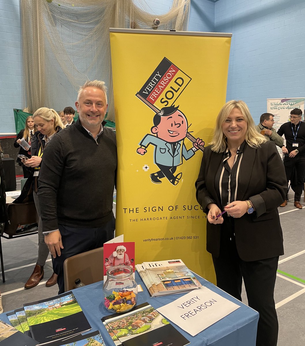 📚Today we’ve been at Rossett School Careers Fair telling students what it’s like to work in an estate agency. It was great to meet lots of enthusiastic, engaged kids & tell them why we love doing what we do! 😁
#harrogate #careersfair #estateagent #theharrogateagent @Rossett