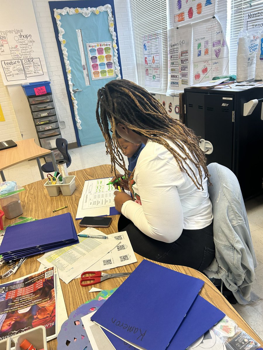 Ms. Crump (@thecrump_ap) on Twitter photo Setting new goals in Kindergarten utilizing student data notebooks! Way to ROAR! <a href="/pmubenga/">Pascal Mubenga, PhD.</a> <a href="/AKAFerrell_EdD/">Dr. Kimberly Ferrell</a> @drstacydstewart #wearedps <a href="/Growingbigminds/">Nickgail Fuller</a> 🦁 Setting new goals in Kindergarten utilizing student data notebooks! Way to ROAR! <a href="/pmubenga/">Pascal Mubenga, PhD.</a> <a href="/AKAFerrell_EdD/">Dr. Kimberly Ferrell</a> @drstacydstewart #wearedps <a href="/Growingbigminds/">Nickgail Fuller</a> 🦁