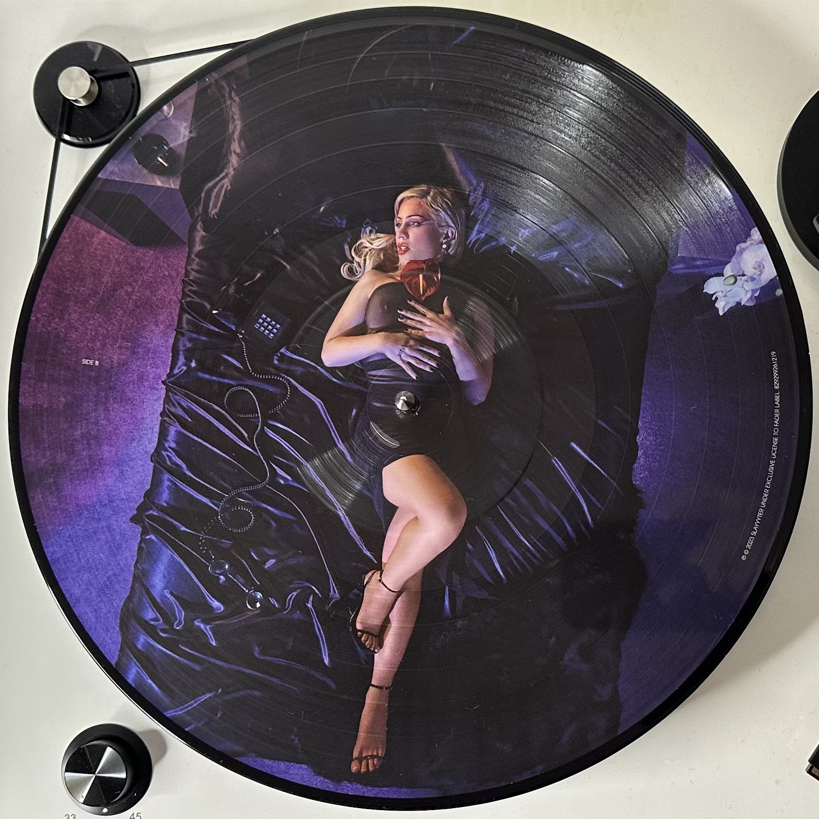 Graffiti Records on X: SUGGEST A PRESSING: Slayyyter - Out of Time 7” vinyl.  #slayyyter #outoftime #vinyl #SuggestAPressing @slayyyter   / X