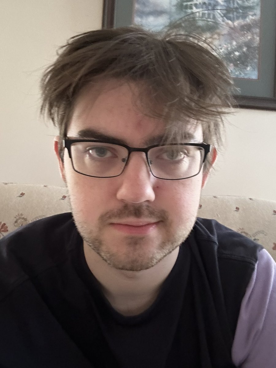 maybe_brooke's tweet photo. it’s my favourite person’s birthday :)
can’t have a birthday without some incredibly flattering photos of you all over your timeline, so here u go mwah 
happy birthday @ZEN_SANITY love you always <3 https://t.co/ujor7DRaAQ