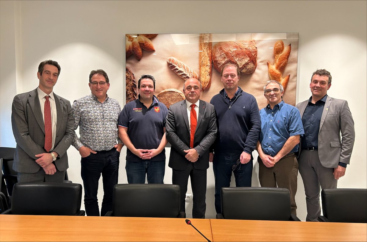 Réunion sur la Coupe du Monde de la Boulangerie avec P.Mora, représentant de Ekip, S.Herviaux, président de l'Equipe de France Boulangerie & des membres de l'EFB : T.Meunier et D.Planchot, D.Anract, président de la @cnbpf, X.Bordet, président de la Commission QFI de la CNBPF