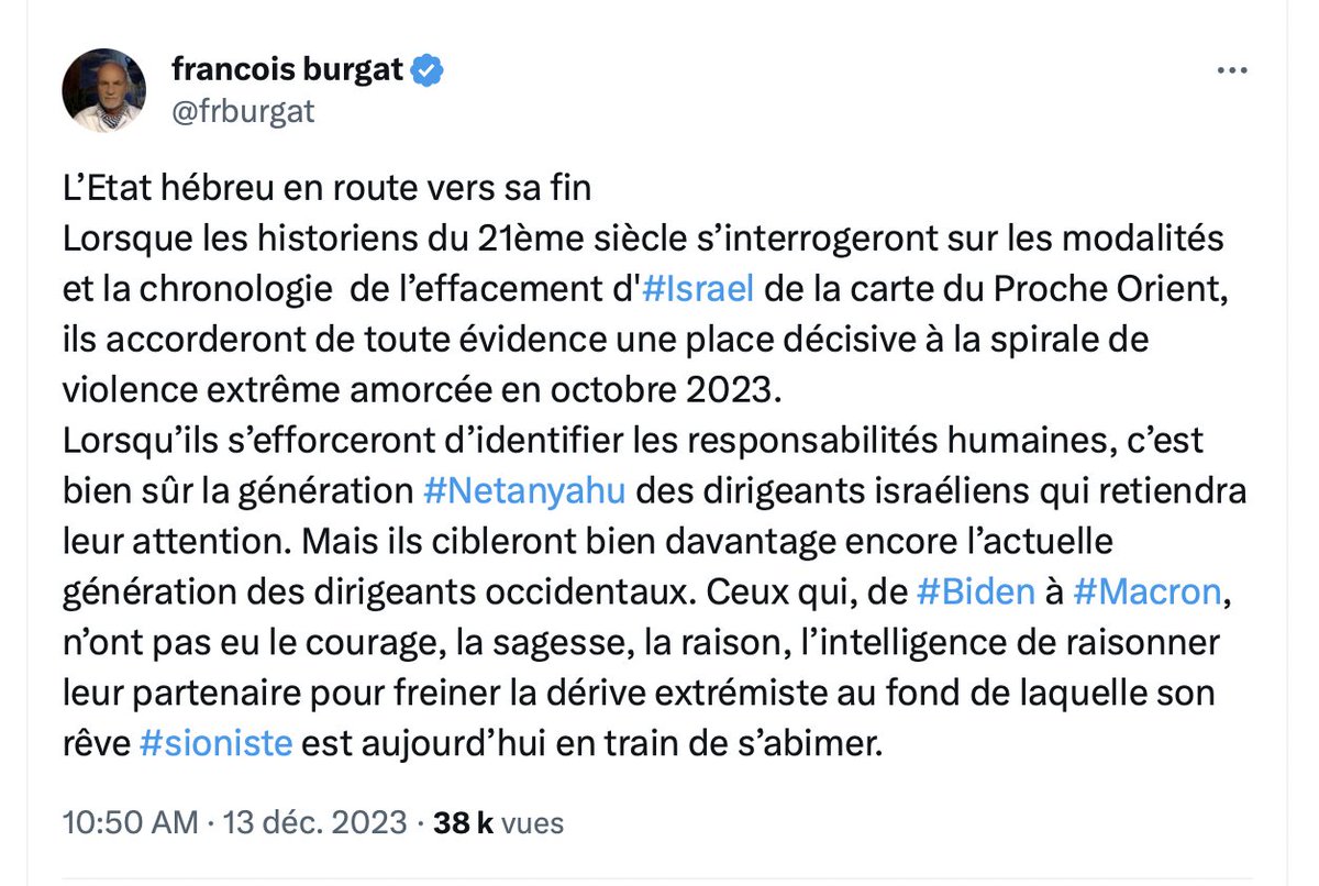 FBBlackler's tweet photo. "Lorsque les historiens  du 21ème siècle s'interrogeront sur  (...) l'effacement d'Israël de la carte du Proche Orient "
L'effacement programmé d'Israël par un directeur de recherche @CNRS, grand défendeur et promoteur de l'islamisme, dont l'influence a été considérable sur deux générations d'étudiants. 
Voilà pourquoi les universités sont à la pointe de l'activisme antisémite, ces pseudo-chercheurs ont évincé, effacé tous les autres pour porter leur combat idéologique destructeur dont on voit aujourd'hui la nature. #LesMasquesTombent