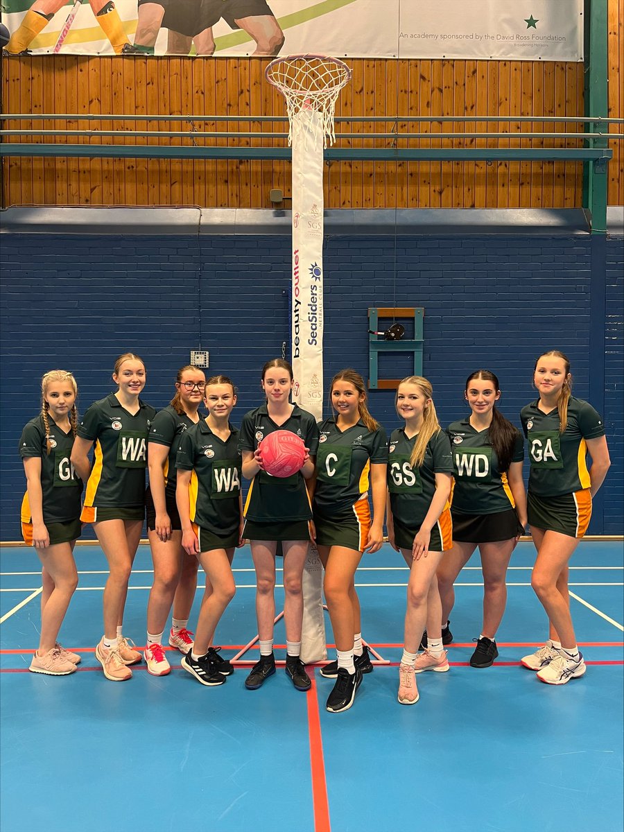 Well done to both the Year 8 and 10 netball teams who displayed superb play on court vs Havelock yesterday. Both squads won their games with the opportunity to make positional changes to try out new combinations. Well done #TeamSGS 💚💛

@FairburnsEggs