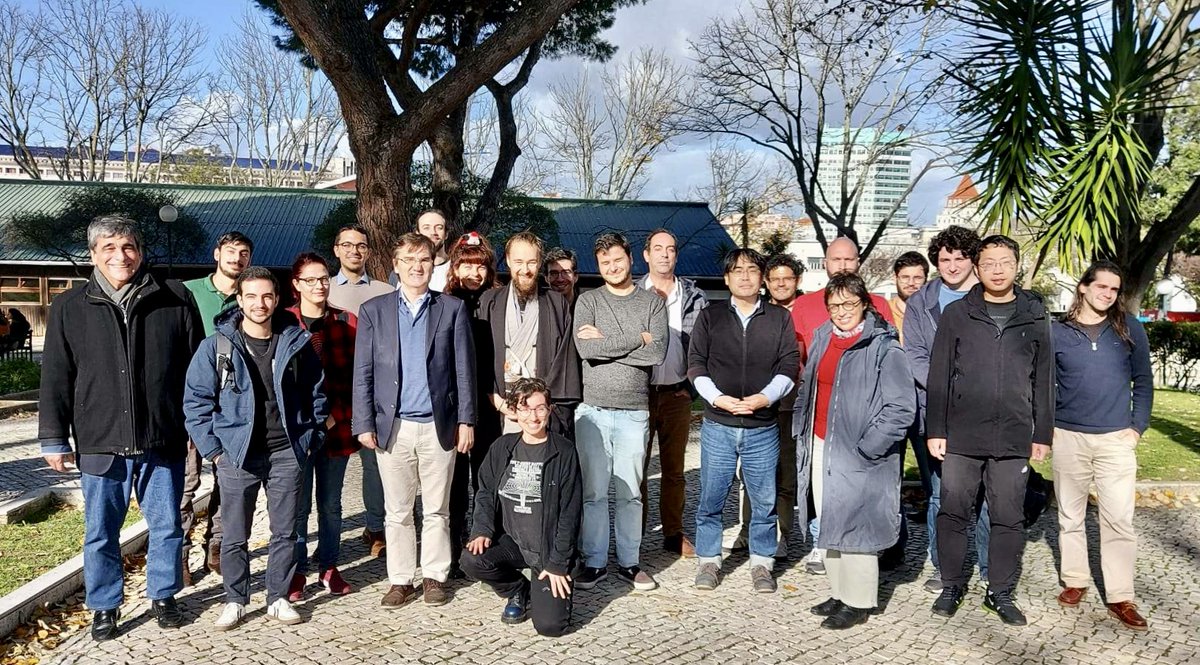 Wishing you a joyous holiday season filled with warmth and inspiration. May the new year bring continued success and discoveries!
Desejamos a todos umas festas repletas de alegria e inspiração. Que o novo ano traga sucesso contínuo e novas descobertas! 
#HappyHolidays #BoasFestas