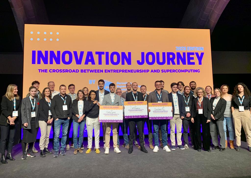 BSC_CNS's tweet image. 🚀Final award ceremony of the #InnovationJourney #techspirit
 🏅The winner projects are:
▪SimTwins-Enhancing industries&apos; future by digital twins
▪OneCareAI-Better predict stroke risk using AI
▪HoriZyme-Preventing microplastics in water through enzyme design

👏Congratulations!