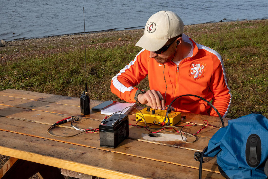 QSO Today with Ante Laurijssen, VA2BBW.
Ante taught himself to send CW with his left while recording his log with his right hand.  VA2BBW is the Radio Amateurs of Canada Awards Manager, enjoys giving back to the hobby.
qsotoday.com/podcasts/VA2BBW
#hamradio #cw #POTA #amateurradio #DX