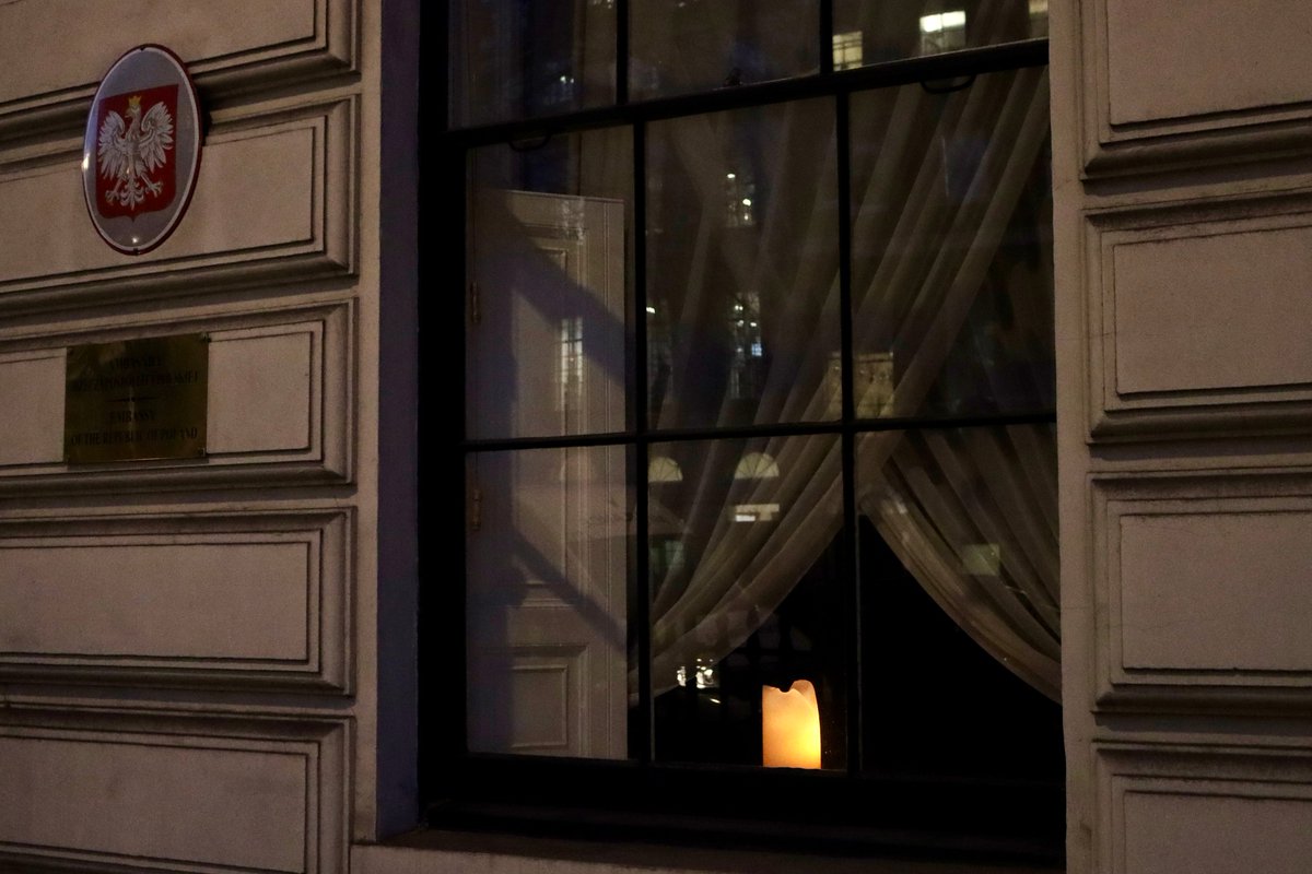In memory of the Martial Law of 1981-1983 and all the victims of these turbulent years, the Polish Embassy in London lights a candle in its window. May their sacrifice to the cause of civic liberty of all Poles never be forgotten. 🕯️
