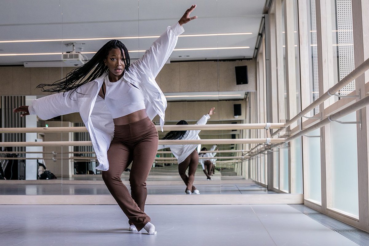 One Dance UK (@onedanceuk) on Twitter photo “It is imperative that we now take collective action.”
One Dance UK, <a href="/dance_he/">DanceHE</a>, <a href="/PeopleDancingUK/">People Dancing</a> and <a href="/SocietyDanceRes/">SDR Dance Research</a> have released a joint statement following a flurry of dance HE course closures.
Read the full story here: onedanceuk.org/news/it-is-imp… “It is imperative that we now take collective action.”
One Dance UK, <a href="/dance_he/">DanceHE</a>, <a href="/PeopleDancingUK/">People Dancing</a> and <a href="/SocietyDanceRes/">SDR Dance Research</a> have released a joint statement following a flurry of dance HE course closures.
Read the full story here: onedanceuk.org/news/it-is-imp…