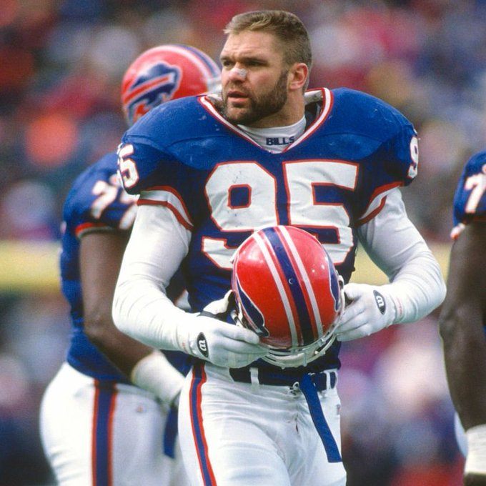 VintageBills's tweet photo. Did You Know❓

As a Buffalo Bill, Bryce Paup won the 1995 AP Defensive Player of the Year. He won with 83% of the votes, next closest was 5.7%. Bryce went to the Pro Bowl each of his 3 seasons in Buffalo! #NFLDPOY #BillsMafia @BrycePaup https://t.co/eH50hx92Fb