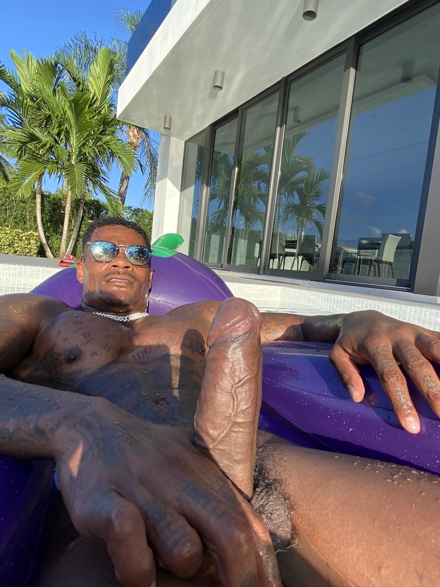 iamjasonluv's tweet photo. 1 or 2?……..Look at the veins on that thang 🍆 https://t.co/RmL9Sno9oG join for free or 👉🏾 VIP https://t.co/c3VqQvlBKi https://t.co/dwlpya6bZO