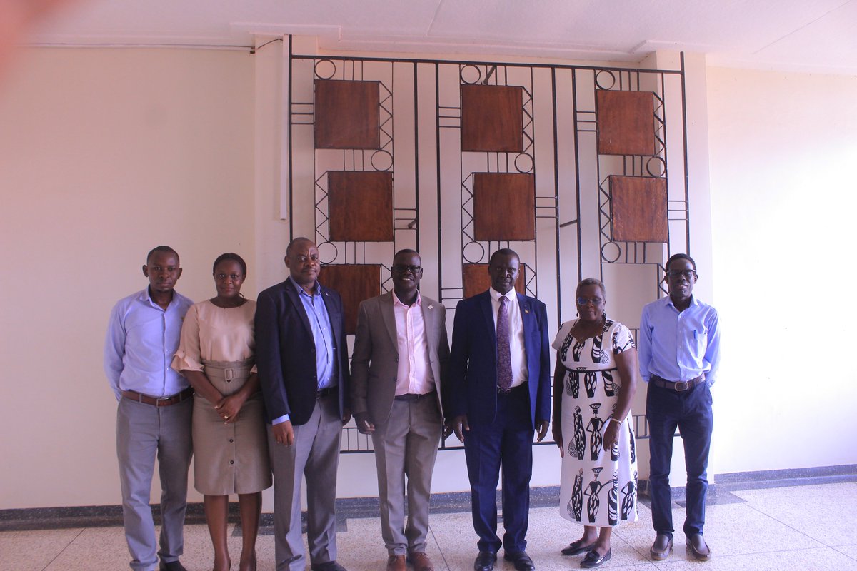 This afternoon, the Vice Chancellor @profpaulwaako recevied a consignement of forty (40) laptops from Cyber School Technology Solutions to aid academic staff in content development for e-learning. The laptops were handed over by Mr. Charles Yakani @cstug