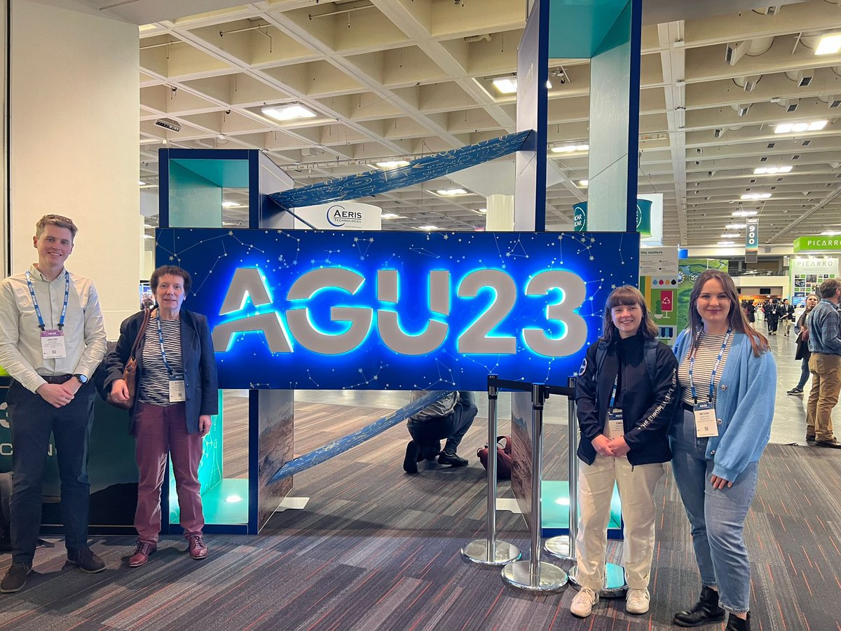 SENSE Earth Observation CDT (@eocdt) on Twitter photo An exciting week for SENSE cohort 1 students <a href="/Megan_Udy/">Megan Udy</a> <a href="/emily_dowd_/">Emily Dowd</a> @JConnollyEO who are attending <a href="/theAGU/">AGU (American Geophysical Union)</a> fall meeting in San Francisco 🌁 📸here with centre co director Professor Kathy Whaler 🛰️📡 🇺🇸 An exciting week for SENSE cohort 1 students <a href="/Megan_Udy/">Megan Udy</a> <a href="/emily_dowd_/">Emily Dowd</a> @JConnollyEO who are attending <a href="/theAGU/">AGU (American Geophysical Union)</a> fall meeting in San Francisco 🌁 📸here with centre co director Professor Kathy Whaler 🛰️📡 🇺🇸
