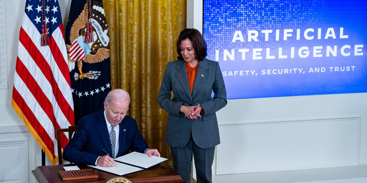🤖🇺🇸 #AIBreakthrough: Biden's new executive order aims to safeguard AI innovation while addressing ethical concerns. This pivotal move sets a framework for responsible AI development in various sectors, impacting future AI entrepreneurship. 

---

Source: vox