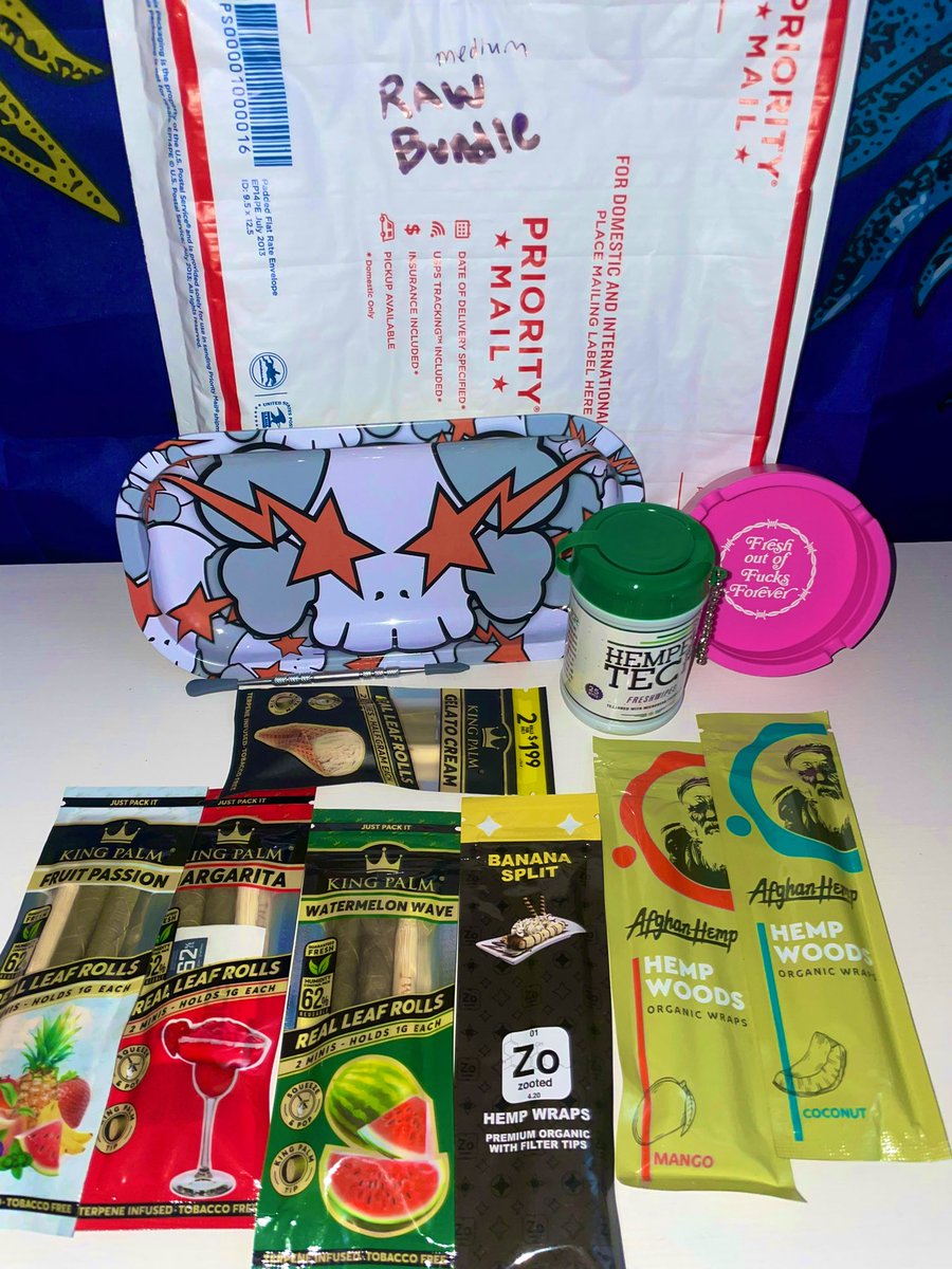 ElevateCrate's tweet image. Huge Giveaway! 
Bunch of glass and accessories!! 

You don’t wanna miss out on this one!

To enter you must:
Follow us
Like this post
Retweet this post 
Comment 3 friends who would love this giveaway 💜
Must be in the US 

Ends 12/17/23 ✨
#Mmemberville 

Elevate-crate.com