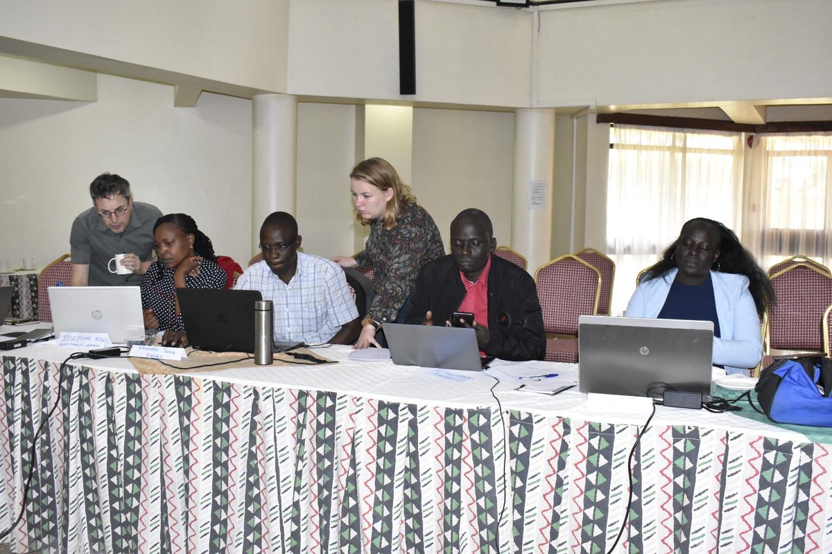 Land Soil Crop Hubs (@projectlsc) on Twitter photo This week in Nairobi, Kenya 🇰🇪 for <a href="/ProjectLSC/">Land Soil Crop Hubs</a> :
<a href="/kalromkulima/">KALRO</a> and <a href="/ISRICorg/">ISRIC - World Soil Information</a> engaged in capacity building on #data management including:
✴️FAIR data principles
✴️ Setting up a data catalogue
Learn more about the project behind this, Land Soil Crop Hubs: lsc-hubs.org This week in Nairobi, Kenya 🇰🇪 for <a href="/ProjectLSC/">Land Soil Crop Hubs</a> :
<a href="/kalromkulima/">KALRO</a> and <a href="/ISRICorg/">ISRIC - World Soil Information</a> engaged in capacity building on #data management including:
✴️FAIR data principles
✴️ Setting up a data catalogue
Learn more about the project behind this, Land Soil Crop Hubs: lsc-hubs.org