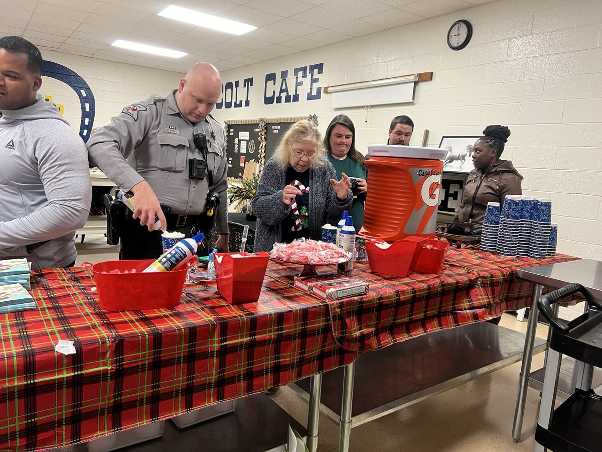 Katie Ross tweet media