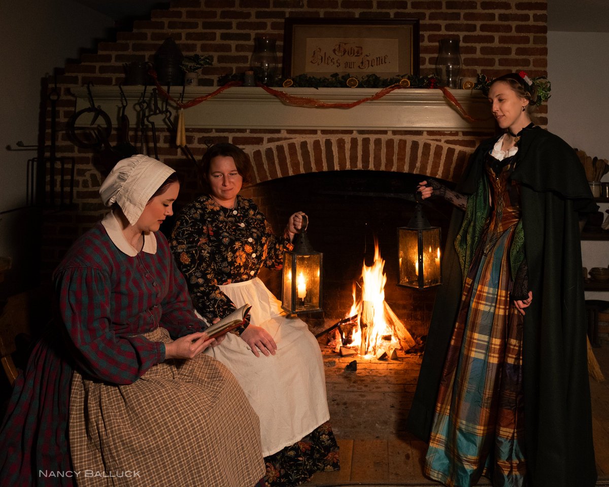 Looking for something festive to do this weekend? Look no further!

Join us for some 19th century holiday cheer at Holiday Lantern Tours.

Tickets:
330tix.com