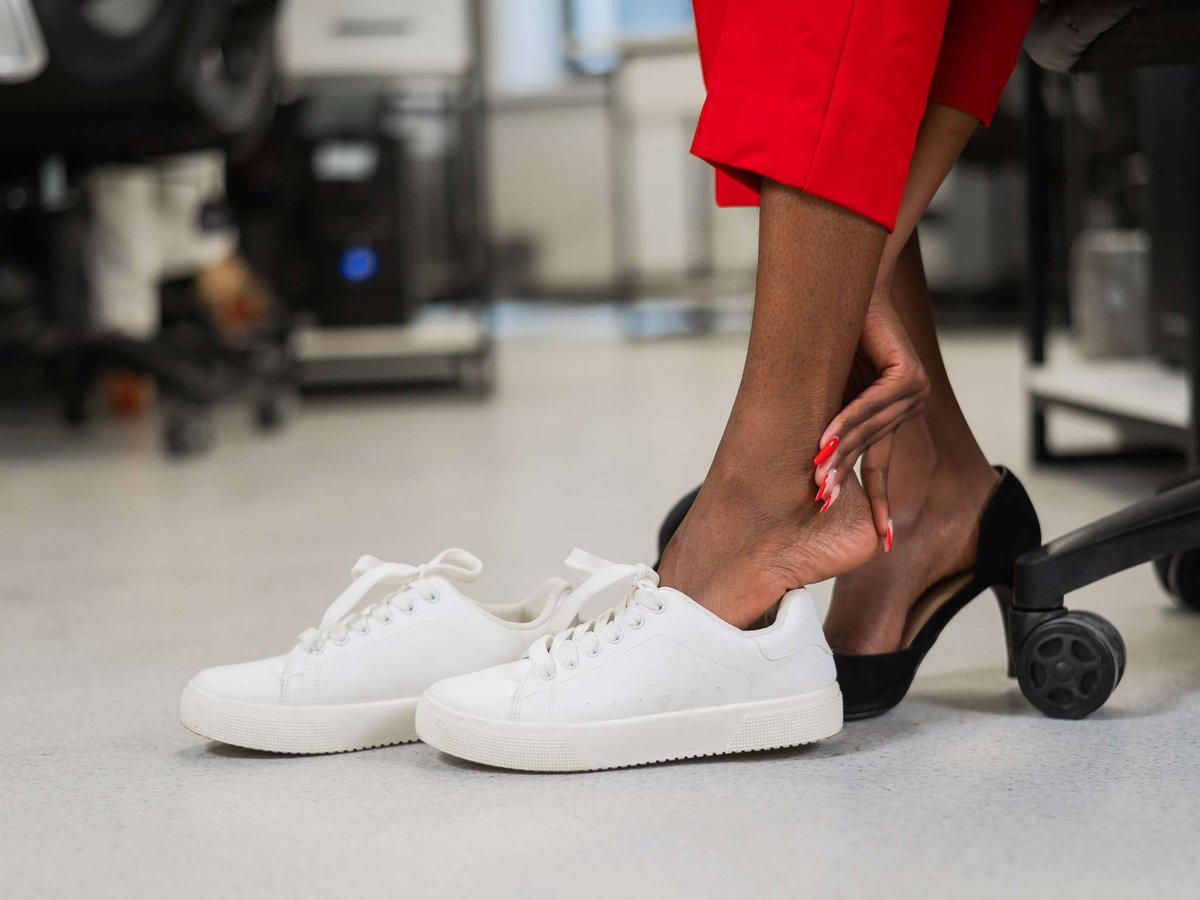 Unleash your stride! Texas Foot and Ankle Center reveals the secrets to overcoming heel pain, so you can move freely with lasting comfort. #ExpertCare #HeelPainSolutions
bit.ly/3QZo4SM