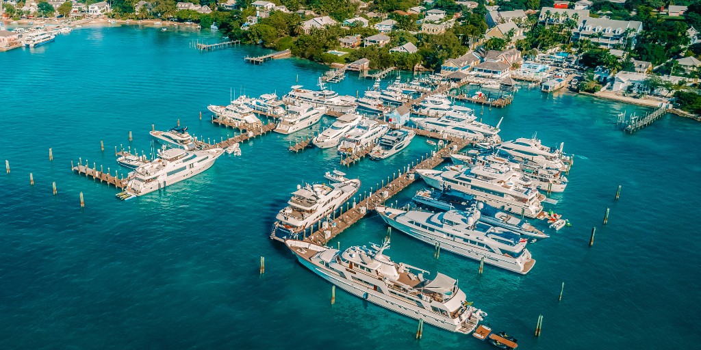 SnagASlip's tweet photo. Marina Spotlight: @ValentinesBAH 🇧🇸 Nestled in the Bahamas' Harbour Island, this marina offers 50 transient slips for all vessel sizes. Amenities include fuel, electric hookups, WiFi, and more. Book your slip today: https://t.co/znnapjenBi https://t.co/9gJqW1bvNk