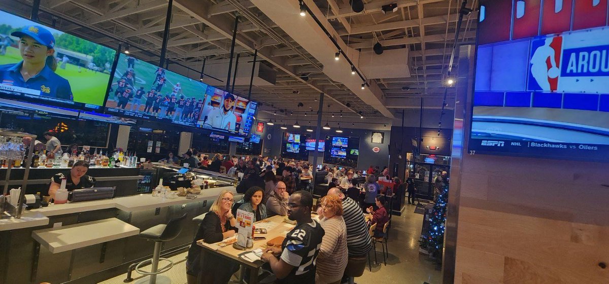 What an incredible turnout for last night's Kevin Jenkins &amp; Linda Bartlett benefit! 😌 Over $3,000 was raised to assist the family going through such a difficult time. Thank you to our amazing communities in Xenia &amp; Wilmington, OH! ♥️♥️