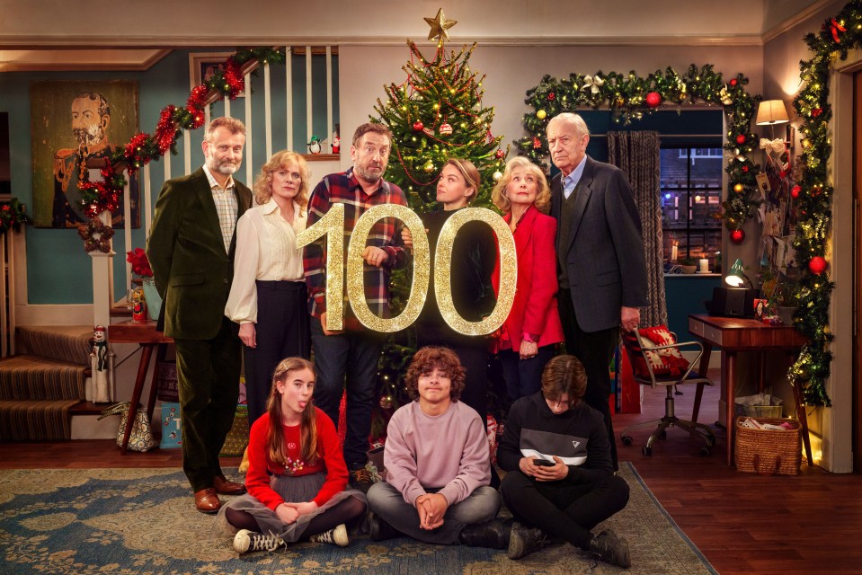 TeamBraidman's tweet image. Happy Christmas Eve! The 100th episode and christmas special of Not Going Out is on BBC One at 10pm tonight with our DEBORAH GRANT as series regular Wendy. 🎄
@bbcone 
#NotGoingOut #deborahgrant #wendy