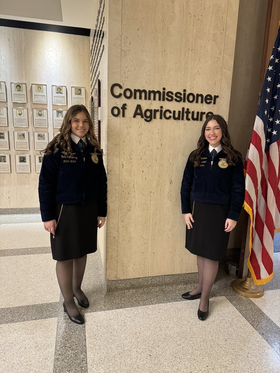 floridaffa's tweet photo. Yesterday, the state officers stopped Commissioner @WiltonSimpson’s newly renovated office. We were thrilled to see a framed FFA Blanket right in the front lobby of the office. Thank you to Commissioner Simpson &amp; Assistant Commissioner @MearKat00 for supporting our members! https://t.co/DnpTcIpXAX