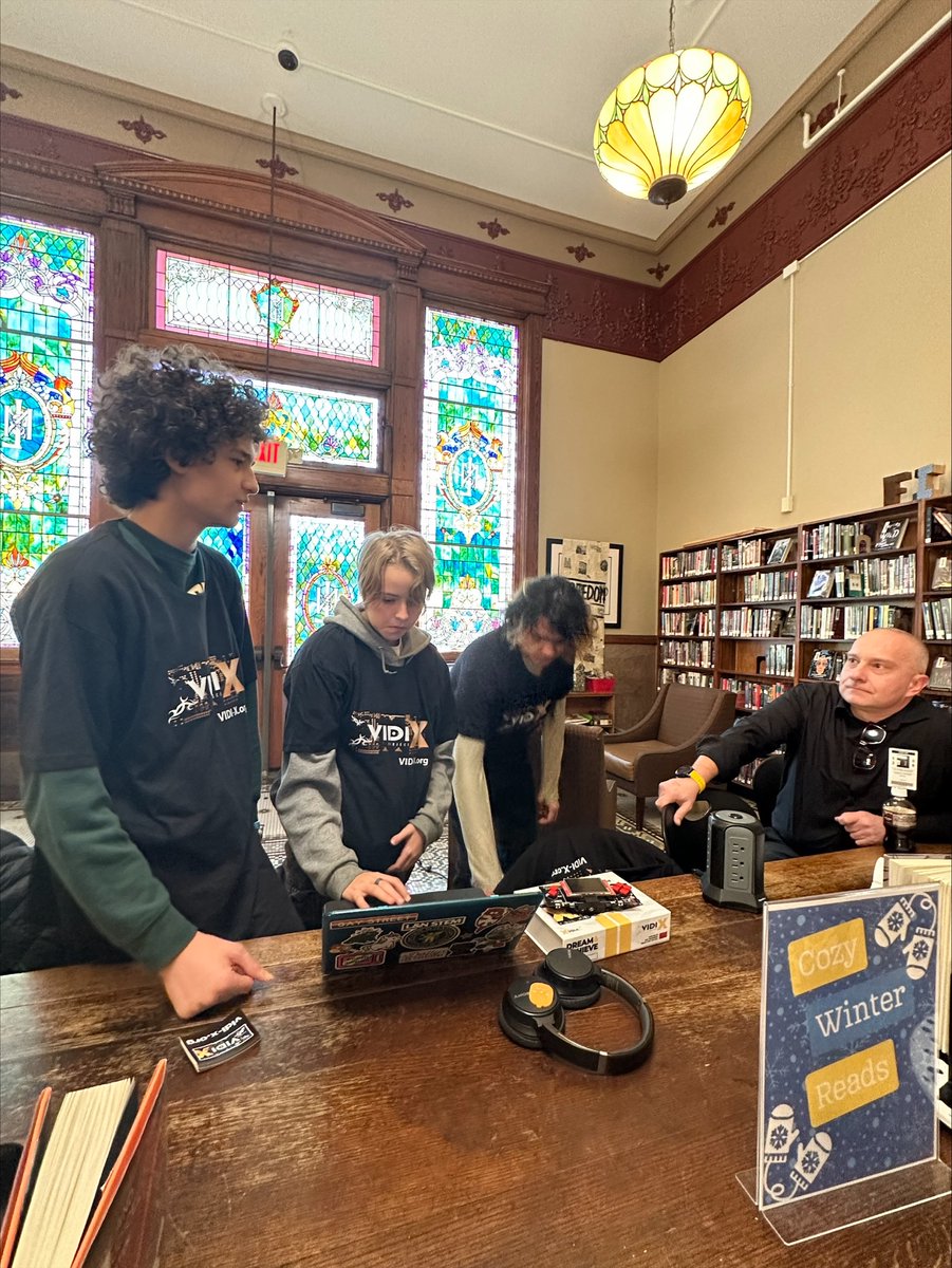 A bit late, but last Friday we got to meet up with <a href="/KresoD/">Krešimir Dominić</a> and go over some of the stuff we've done for the VidiX project! We also got to grab some cool shirts and stickers and even an .STL file for the Vidis!