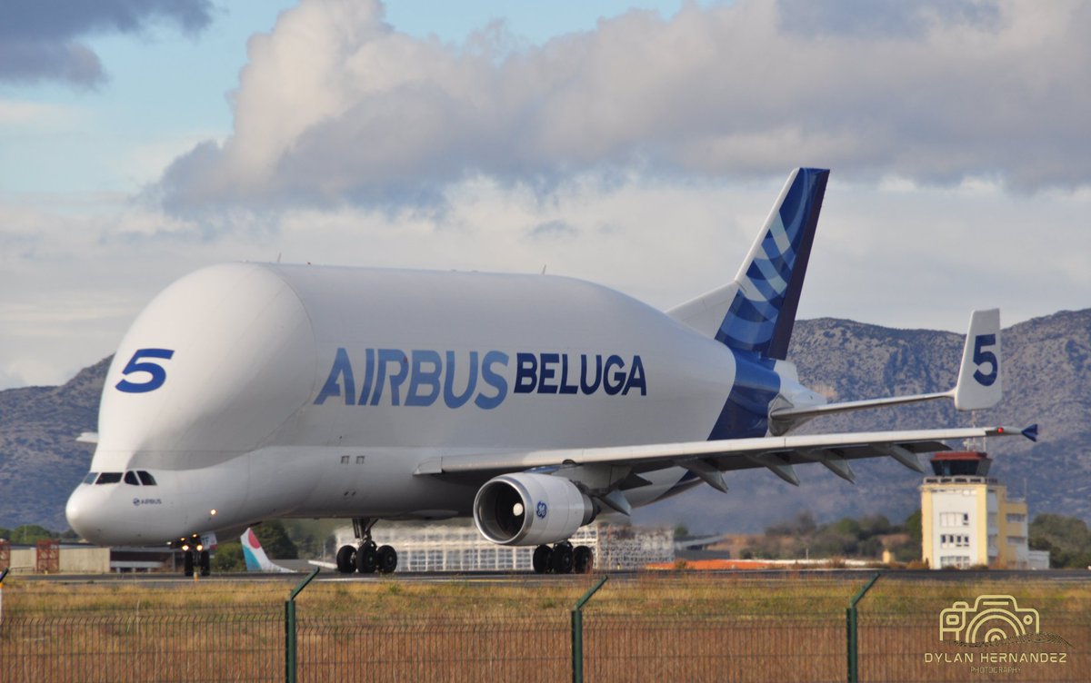 PerpiPlane66's tweet photo. Une belle journée aujourd'hui avec une nouvelle arrivée du Beluga sur Perpignan .
📍 Aéroport de Perpignan
#Beluga #airport #Perpignan #LFMP #Perpinya #Airbusbeluga #Beluga #Toulouse #TLS #Blagnac #planespotters #planespotting #perpiplane https://t.co/4jz9kChi6C