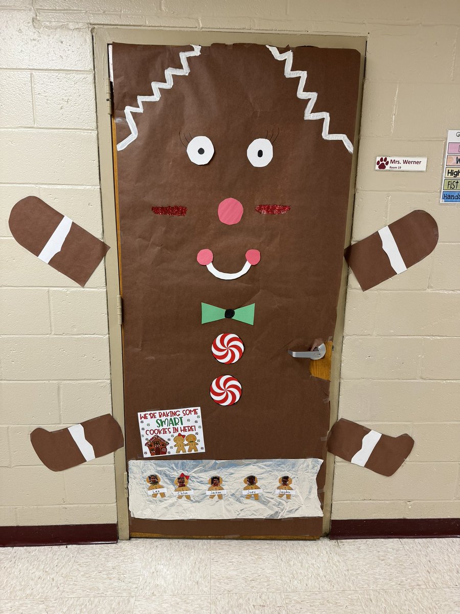 KelliWerner's tweet photo. Rm 19 door for our school decorating contest! We put our best effort into it! As I tell my students everyday…”Anything is possible if you try” We had a lot of fun in the process🩵🍪🩵 #cliffwoodproud https://t.co/itsaGuJ0ST