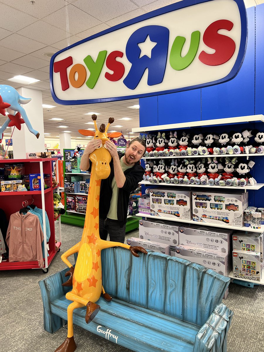 Surprised an old friend at their place of employment! 😂