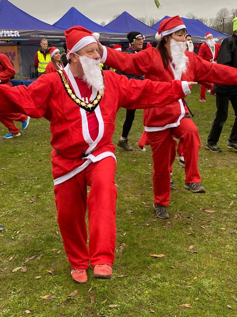 The Reigate Santa run organised by and raising funds for <a href="/YMCAEastSurrey/">YMCA East Surrey</a>. So good to see so many Santas. The red T-shirts of the <a href="/TheLRFoundation/">lucyraynerfoundation</a> fitted in very well