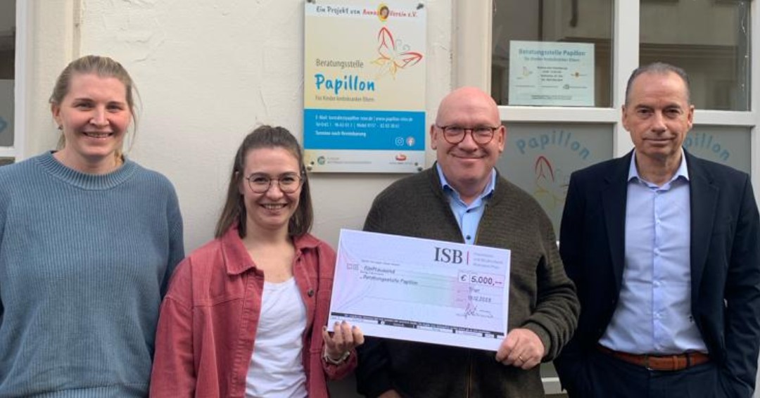 Seit vielen Jahren unterstützt die ISB mit ihrer Weihnachtsspende soziale Projekte und Initiativen - 
In diesem Jahr geht die Spende in Höhe von 5.000 Euro an Papillon in Trier, einer Beratungsstelle für Kinder krebskranker Eltern.