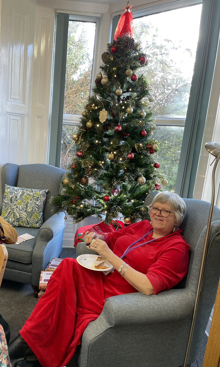 Lovely Christmas lunch with staff, volunteers and trustees here at Parkfield House. A time to relax, reflect on the busy year we have all had, and share thoughts about our future with good food. Thank you to everyone who supports the BJF in any capacity. Merry Christmas 🎄